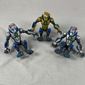 Mr Beast Lab Mutators Panthers Action Figure 1 Golden and 2 Metallic